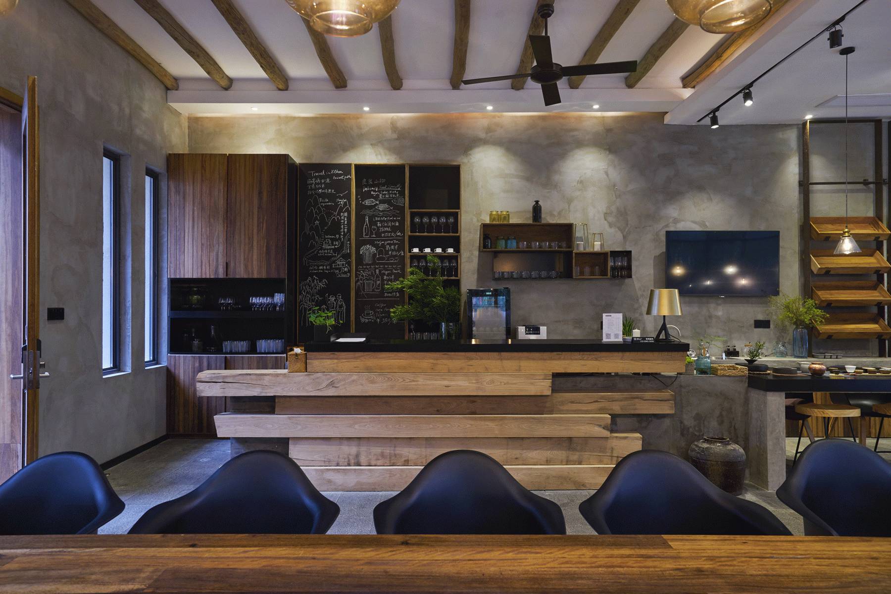 工業(yè)風民宿飲品店裝修案例